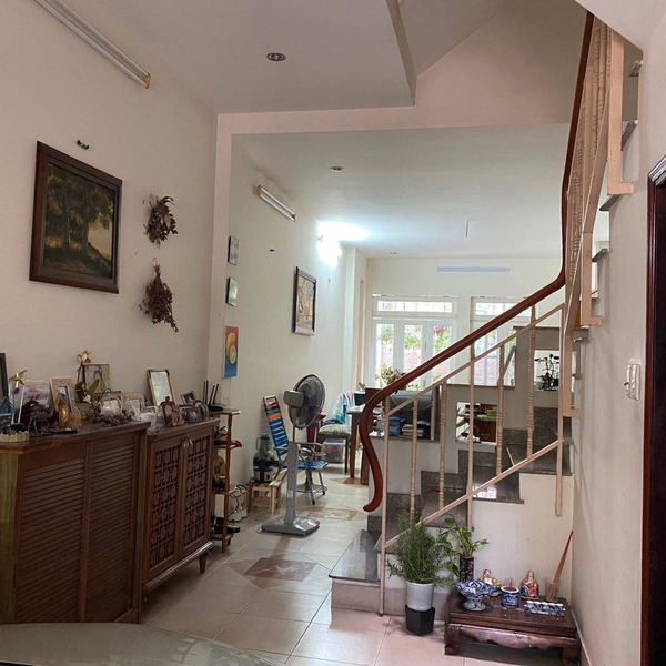 Nhà 4 tầng đường số 40 Tân Quy Đông 4m x 19m