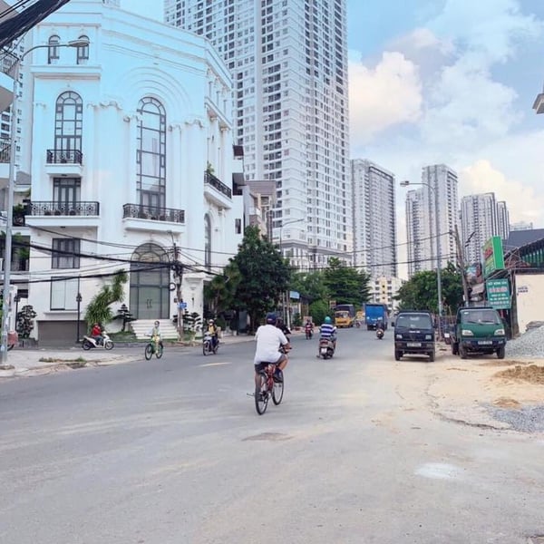 Bán nhà mặt tiền 793 Trần Xuân Soạn, 5m x 23.5m chỉ 11.5 tỷ