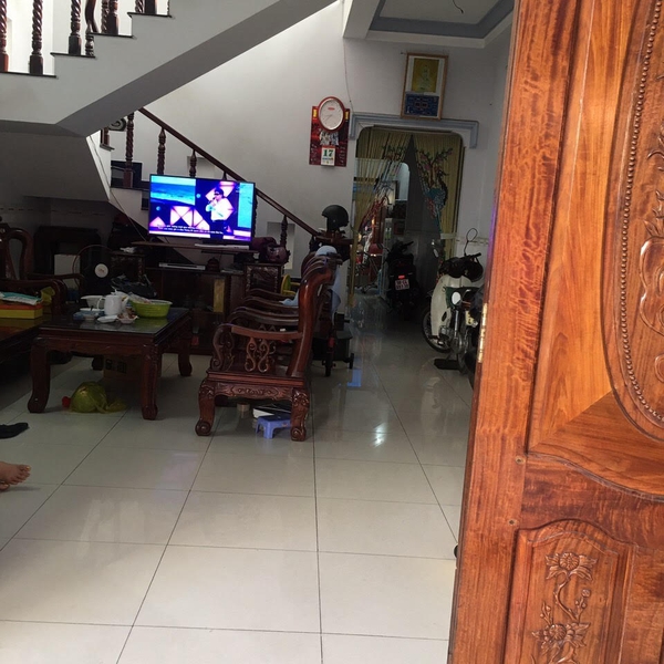 Nhà 2 tầng hẻm 1247 Huỳnh Tấn Phát 5m x 23m nở hậu 6m