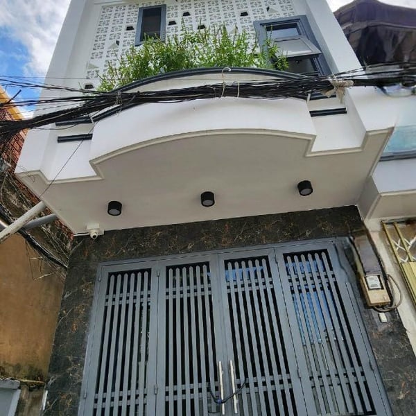 Nhà 2 tầng hẻm xe hơi 502 Huỳnh Tấn Phát 3,4m x 10,4m