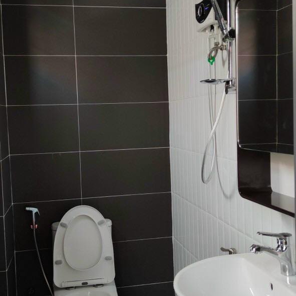 Nhà 2 tầng hẻm xe hơi 502 Huỳnh Tấn Phát 3,4m x 10,4m