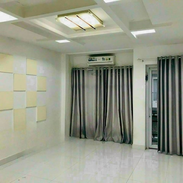 Nhà 4 tầng đường 47 Tân Quy 4m x 19,5m 