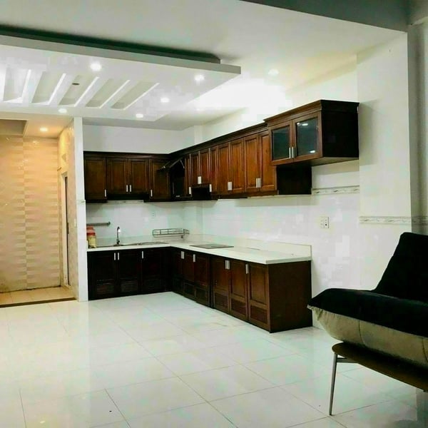 Nhà 4 tầng đường 47 Tân Quy 4m x 19,5m 