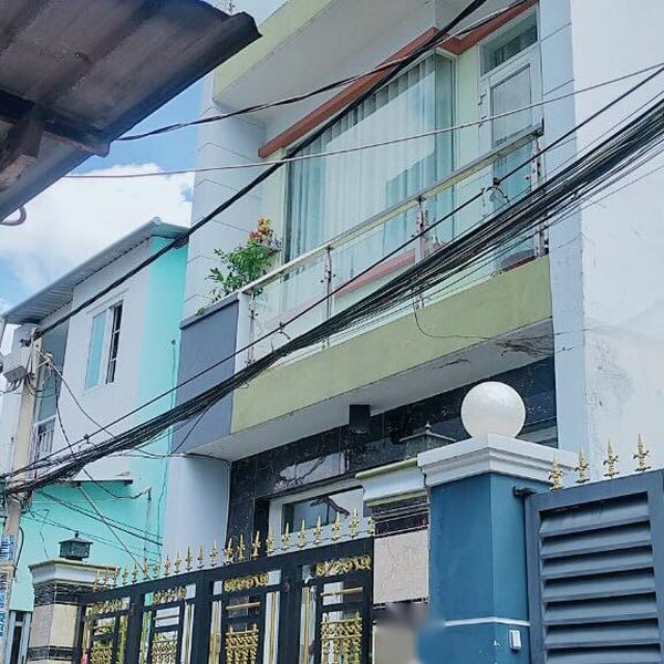 Nhà 3T hẻm 1113 Huỳnh Tấn Phát 5m x 12m 