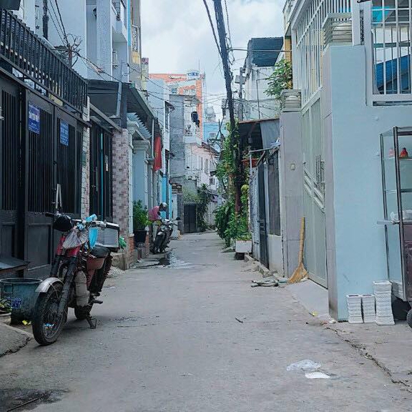 Nhà 3T hẻm 1113 Huỳnh Tấn Phát 5m x 12m 