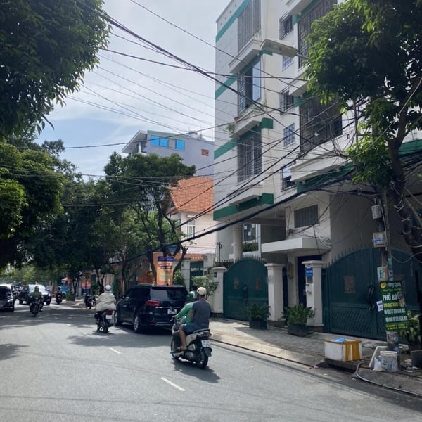 Tòa căn hộ DV đường Số Tân Quy 7,5m x 20m