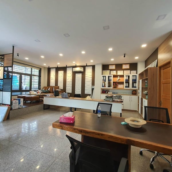 Nhà 5 tầng góc 2 mặt tiền khu Kim Sơn 7m x 20m