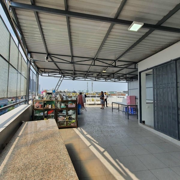 Nhà 5 tầng góc 2 mặt tiền khu Kim Sơn 7m x 20m