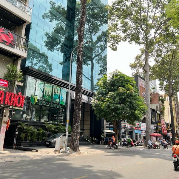 Bán tòa nhà mặt tiền Tôn Thất Tùng, P. Phạm Ngũ Lão, Quận 1 - Đoạn đẹp