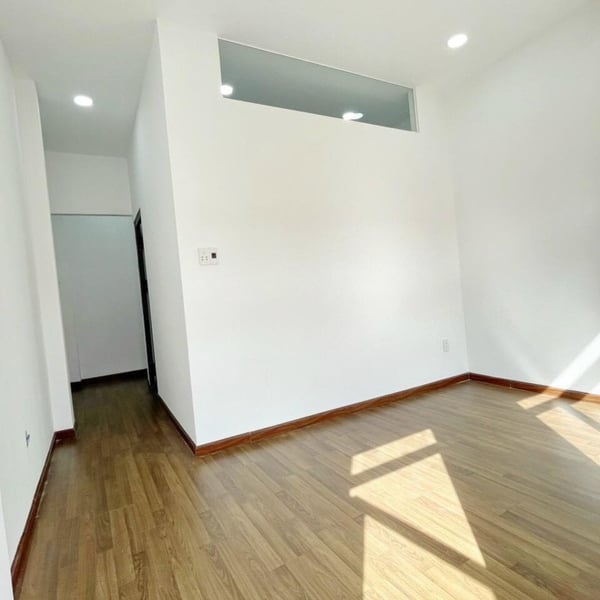 Nhà 2T hẻm 62 lâm văn bền ,tân kiểng , 4m x 9m