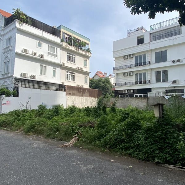 Đất Lô Góc Đường Số 3 & 10 -  Him Lam  20m x 20m