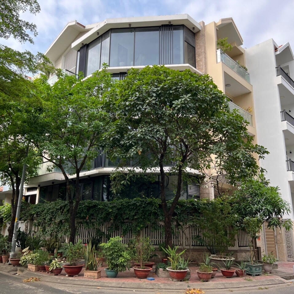 Căn góc 5 tầng đường 14 khu Him Lam, 7,8m x 17m