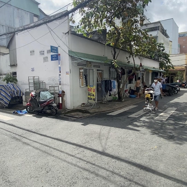 Đất 3 mặt tiền đường số Lý Phục Man 4,5m x 16m