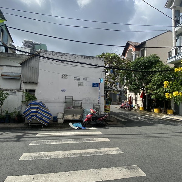 Đất 3 mặt tiền đường số Lý Phục Man 4,5m x 16m