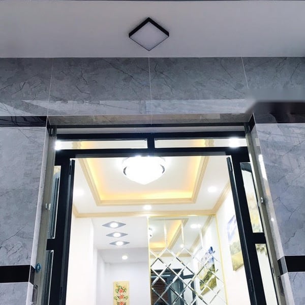 Nhà mặt tiền hẻm 941 Trần Xuân Soạn  2,7m x 8m