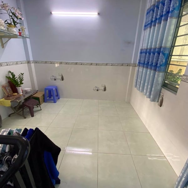 Nhà 3T mt hẻm 861 trần xuân soạn , 3.8m x 6m 