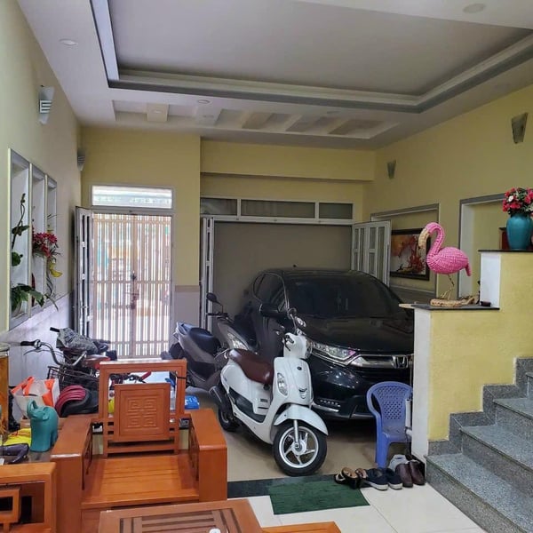 Nhà mặt tiền đường số 79, Phường Tân Quy gần Nguyễn Thị Thập