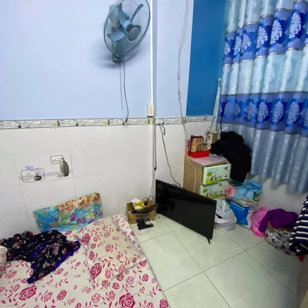 Nhà 3T mt hẻm 861 trần xuân soạn , 3.8m x 6m 