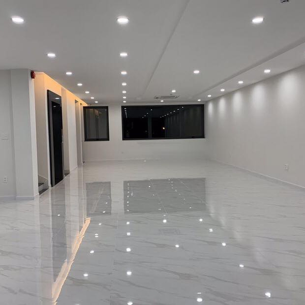 Tòa nhà Văn Phòng đường D4 Him Lam Tân Hưng, 10m x 18m