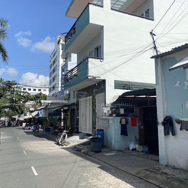Lô đất đường số khu Lý Phục Man có dãy nhà trọ 301,2 m2 