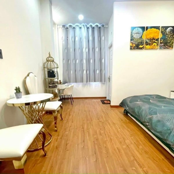 Nhà 5 tầng mặt tiền Lâm Văn Bền 5,4m x 16m 