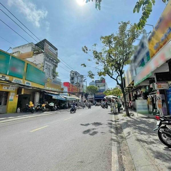 Nhà 5 tầng mặt tiền Lâm Văn Bền 5,4m x 16m 