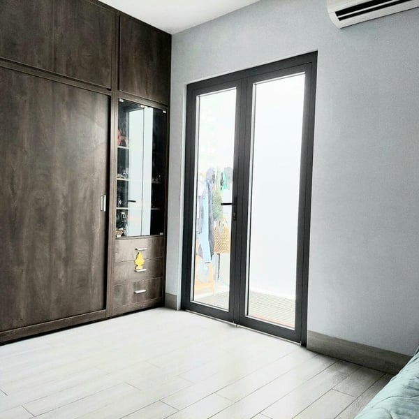 Nhà 4 tầng  2 mặt tiền hẻm xe hơi 1135 Huỳnh Tấn Phát 6,5m x 16,5m