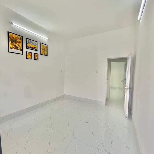 Nhà 2T hẻm 861 Trần Xuân Soạn 4m x 18m