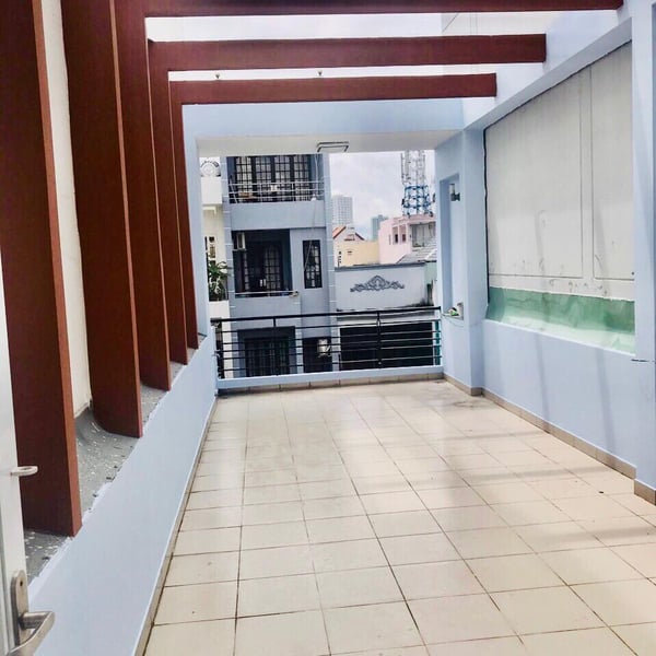 nhà 3T mt đường 47 , bình thuận 3.5m x 18.5m 