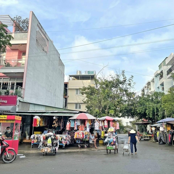 Đất 2 mặt tiền Cao Thị Chính ngay chợ 6,5m x 20m