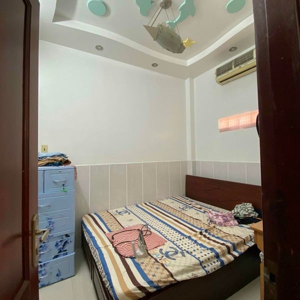 Nhà 4 tầng hẻm 128 Huỳnh Tấn Phát 3,3m x 9,5m 