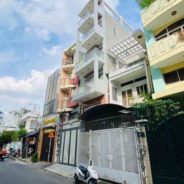 Bán nhà 19 Đinh Công Tráng, Phường Tân Định, Quận 1