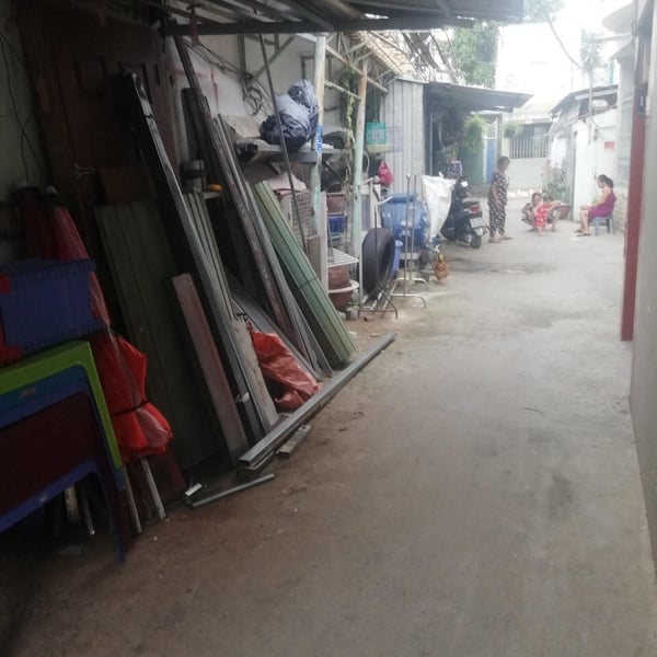 Dãy 11 nhà trọ Nguyễn Thị Thập , Bình Thuận , 4.4 m  x 40m  nở hậu 6.3m 