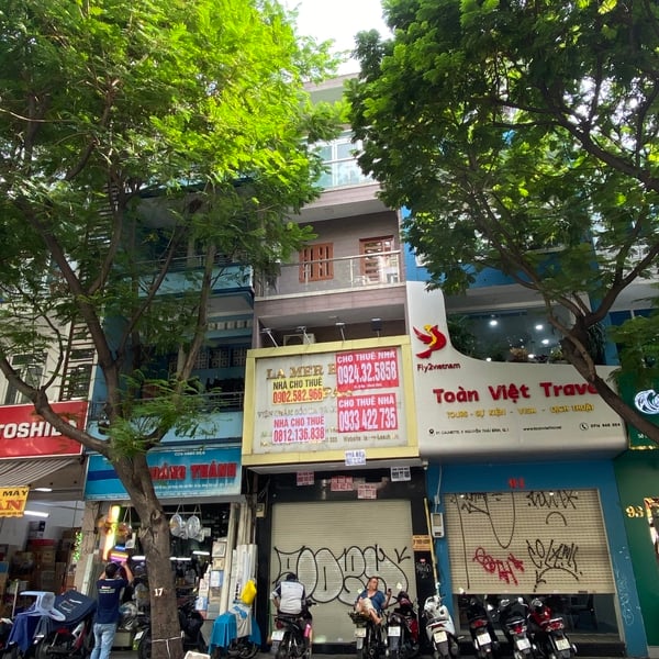 Bán nhà mặt tiền Calmette, P. Nguyễn Thái Bình, Quận 1