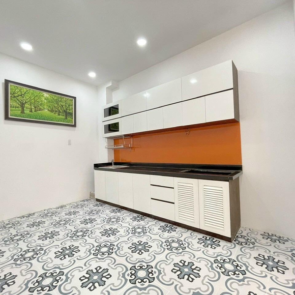 Nhà 2 tầng hẻm Lê Văn Lương 5,8m x 16m