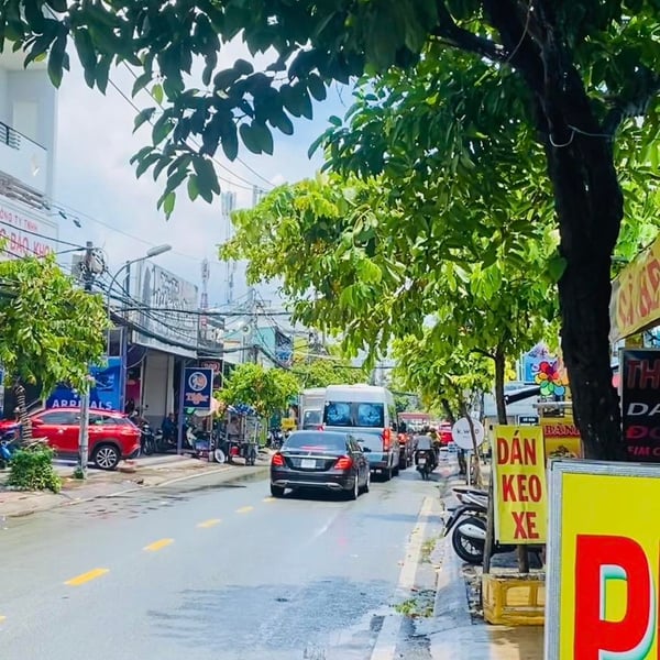 Nhà mặt tiền đường Lê Văn Lương gần Lotte Mart