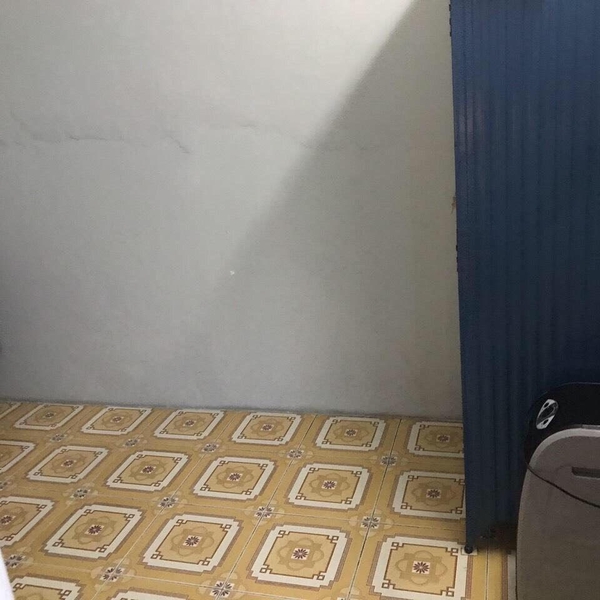 Nhà 2 tầng hẻm 128 Huỳnh Tấn Phát , 4m x 8m