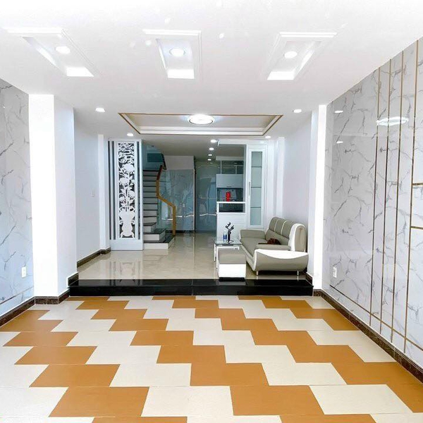 Nhà 5T khu Hoàng Quốc Việt 4,2m x 12m