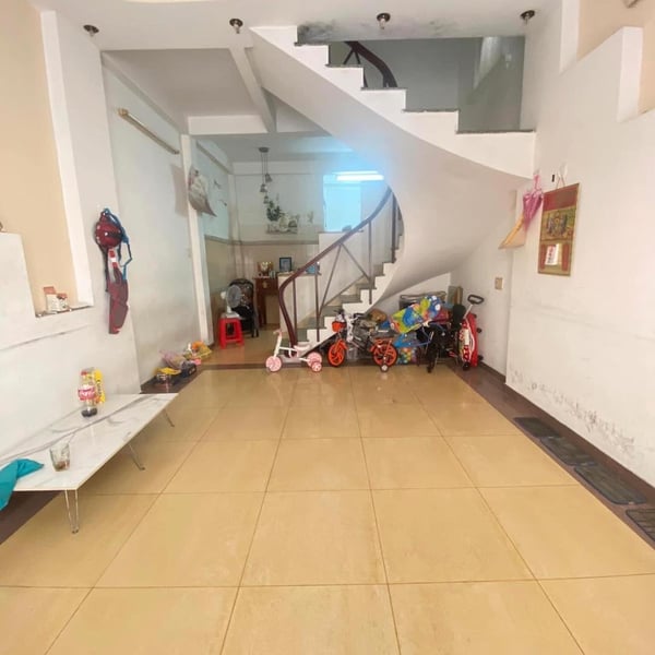 Nhà 4 tầng hẻm đường 19 Tân Quy 4m x 10m