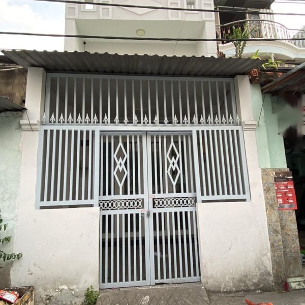 Nhà 2T mt hẻm 95 Lê Văn Lương, 3.4m x 12m nở hậu 4.1m