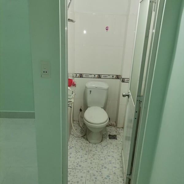 Nhà 2T mt hẻm 95 Lê Văn Lương, 3.4m x 12m nở hậu 4.1m