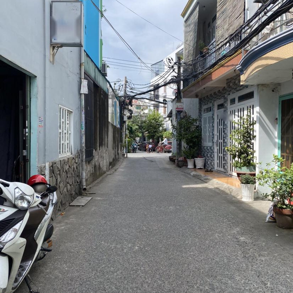 Nhà 5T hẻm 160 Nguyễn Văn Quỳ 5m x 16m