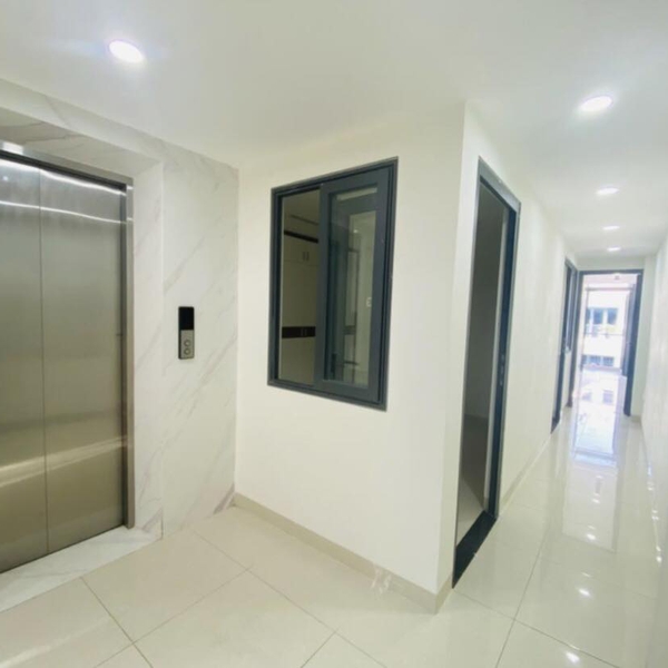 Nhà 5 tầng khu Him Lam Quận 7 DT: 4,5m x 20m