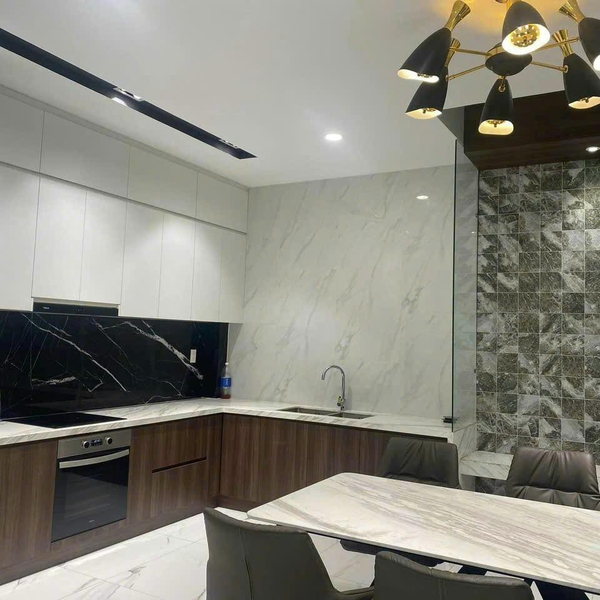 Nhà 5 tầng mặt tiền đường số, Phường Tân Kiểng - Gần chợ Tân Quy