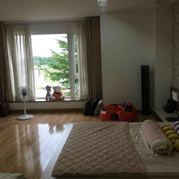 Nhà 4 tầng khu Kim Sơn 5m x 14m