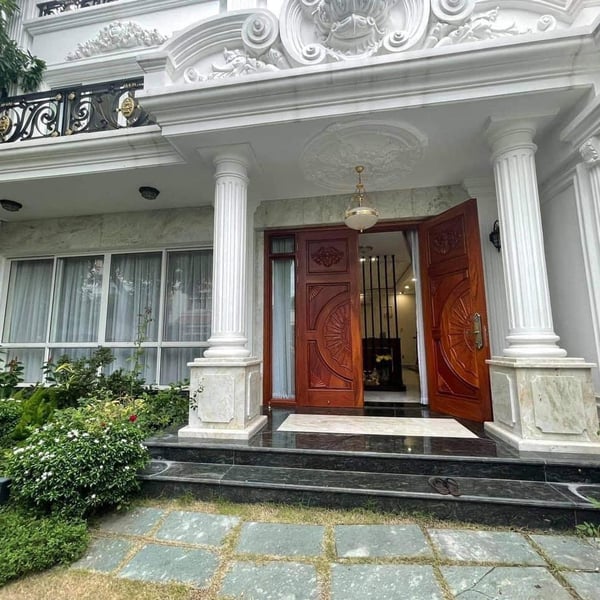 Biệt thự phú mỹ hưng quận 7 đối diện khu Chateau 