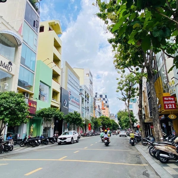 Bán nhà 138 Nguyễn Trãi, Phường Bến Thành, Quận 1