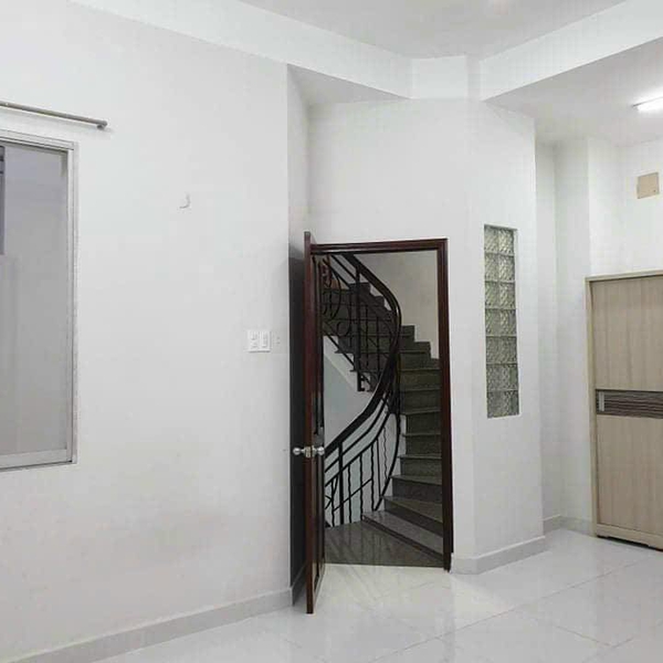 Nhà 4 tầng mặt tiền đại lộ Nguyễn Văn Linh gần Nguyễn Thị Thập