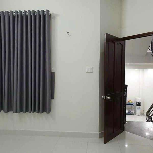 Nhà 4 tầng mặt tiền đại lộ Nguyễn Văn Linh gần Nguyễn Thị Thập