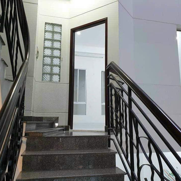 Nhà 4 tầng mặt tiền đại lộ Nguyễn Văn Linh gần Nguyễn Thị Thập